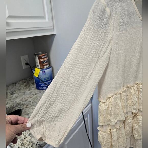 Vintage Boho Gauze Womens top size small, cream colored with tiered lace Romanti - Picture 7 of 13